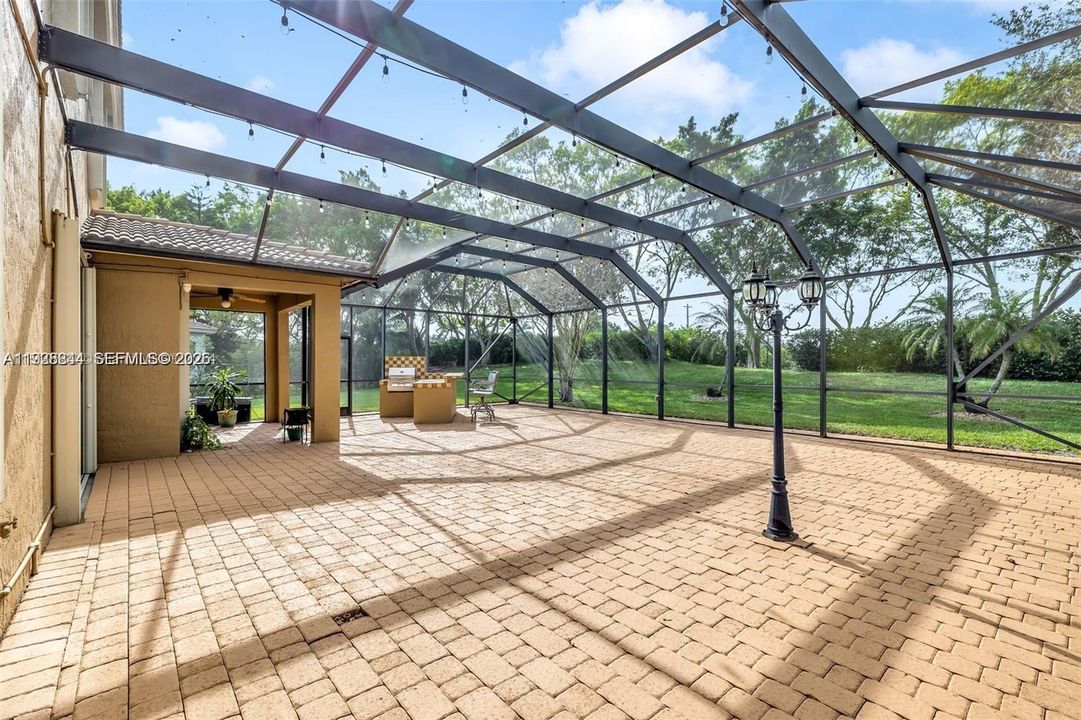 For Sale: $1,200,000 (4 beds, 3 baths, 2815 Square Feet)