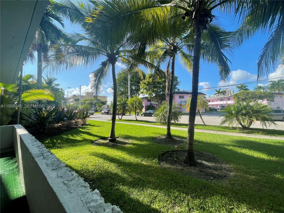 For Rent: $3,000 (3 beds, 2 baths, 1140 Square Feet)