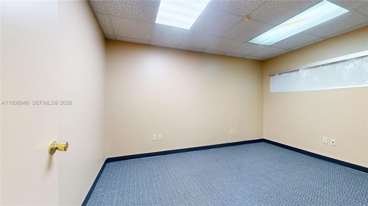 待售: $365,000 (0 贝兹, 0 浴室, 0 平方英尺)