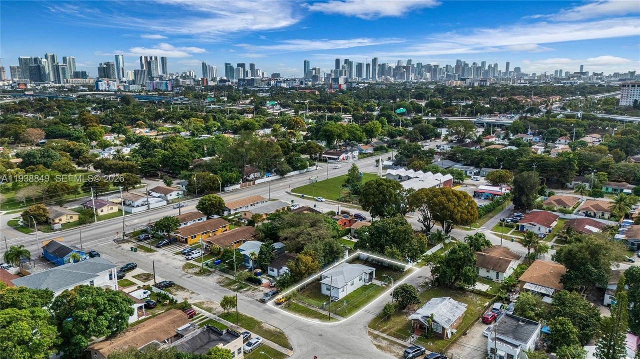 En Venta: $450,000 (3 camas, 1 baños, 1005 Pies cuadrados)