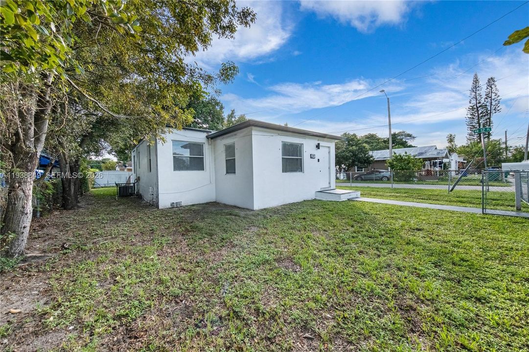 En Venta: $450,000 (3 camas, 1 baños, 1005 Pies cuadrados)