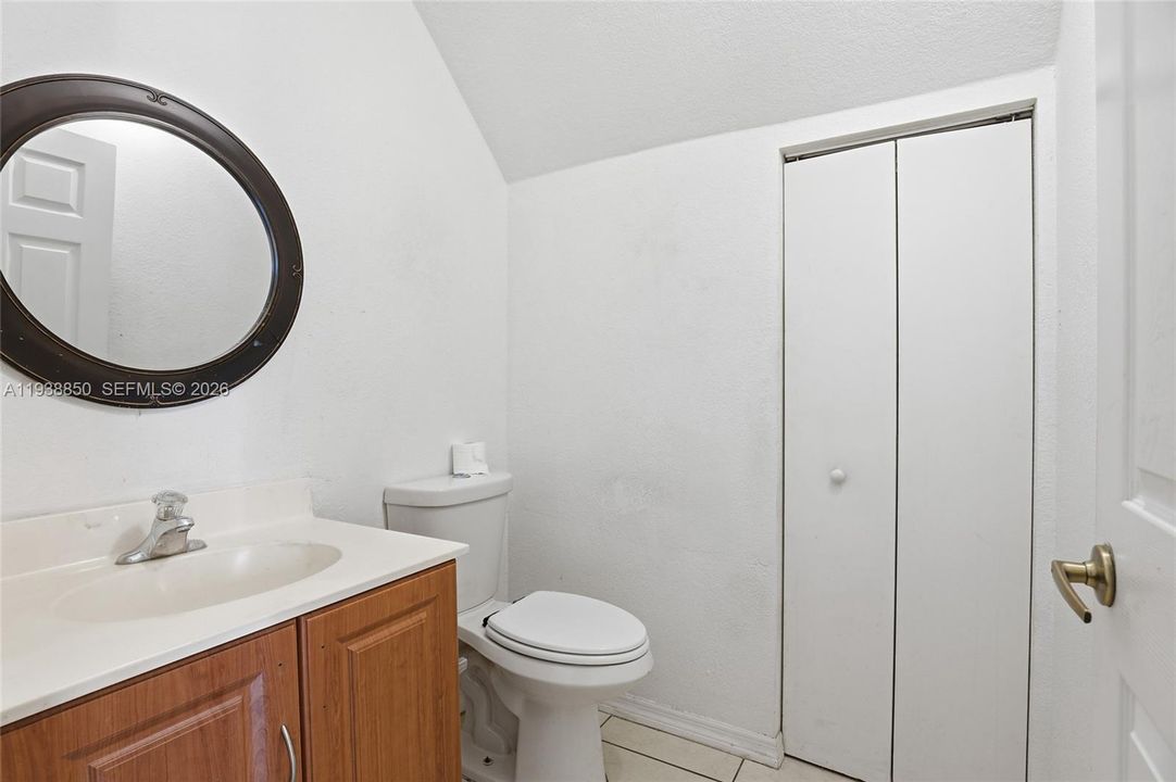 En Venta: $409,990 (3 camas, 2 baños, 1947 Pies cuadrados)