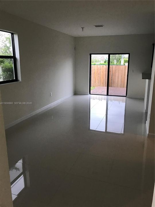 En Renta: $3,900 (4 camas, 2 baños, 1793 Pies cuadrados)