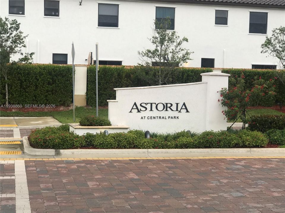 En Renta: $3,900 (4 camas, 2 baños, 1793 Pies cuadrados)