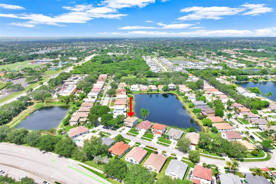 En Venta: $739,000 (3 camas, 2 baños, 2132 Pies cuadrados)