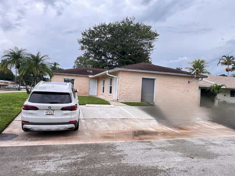 For Sale: $749,999 (0 beds, 0 baths, 2052 Square Feet)