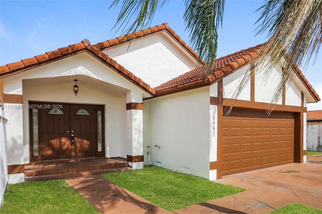 В аренду: $3,600 (3 спален, 2 ванн, 1697 Квадратных фут)