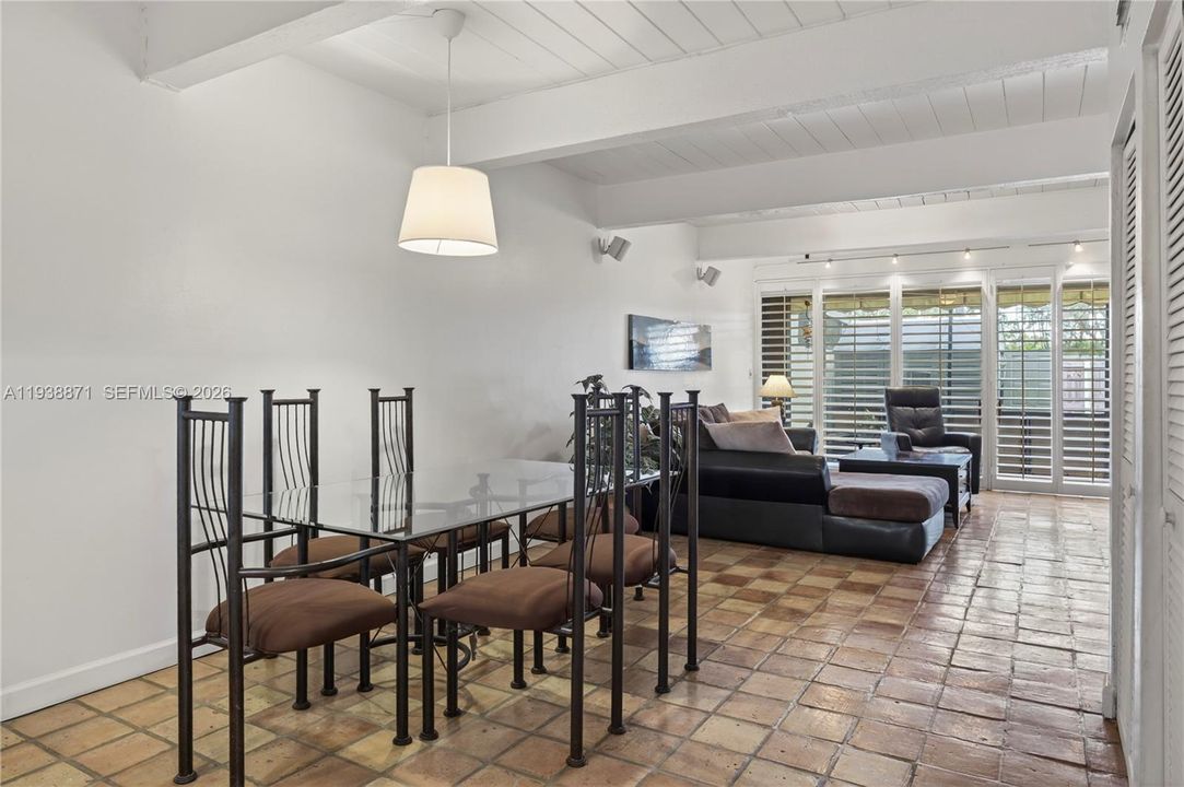 待售: $525,000 (3 贝兹, 2 浴室, 1680 平方英尺)