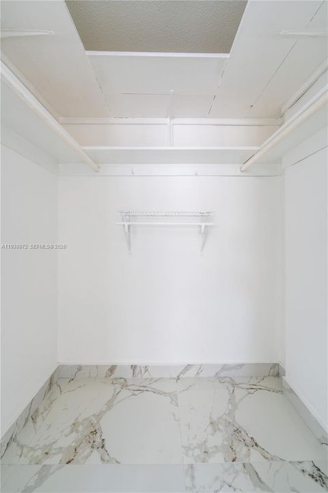 En Renta: $2,400 (1 camas, 1 baños, 720 Pies cuadrados)