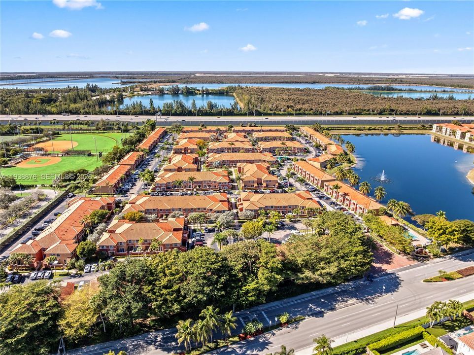 En Renta: $2,800 (2 camas, 2 baños, 980 Pies cuadrados)