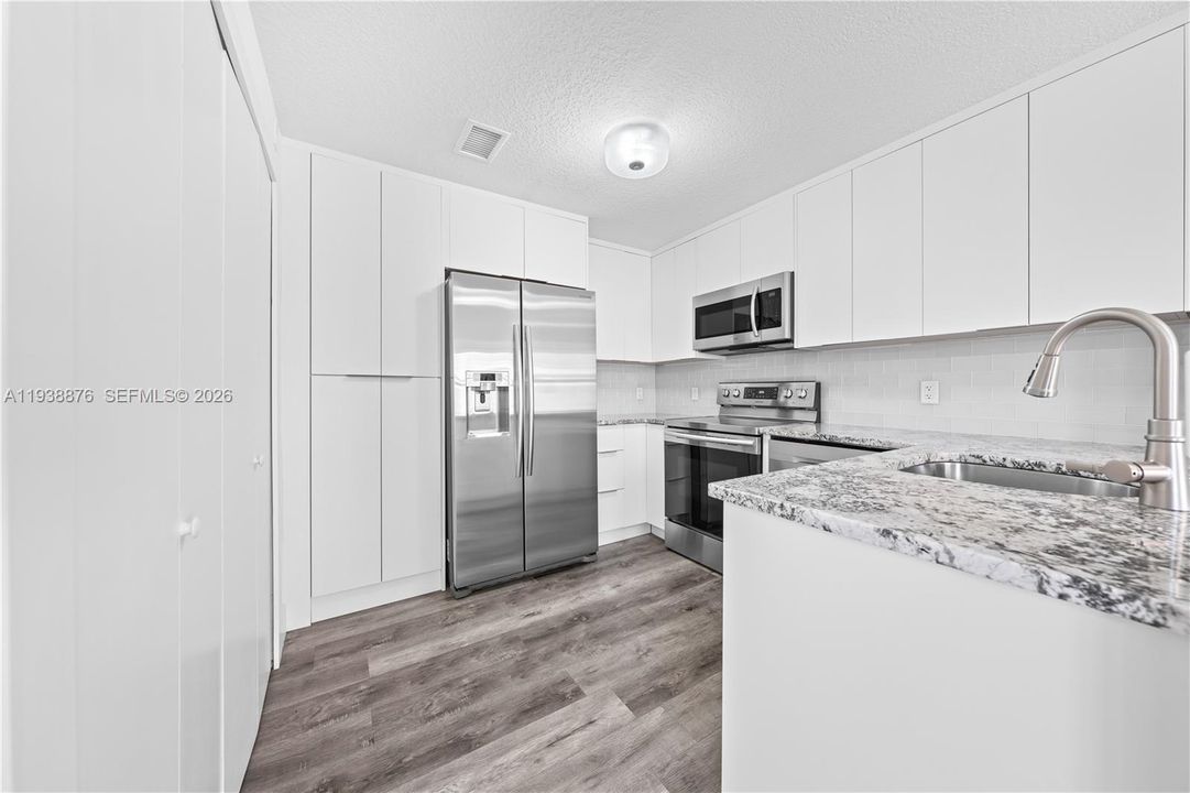 En Renta: $2,800 (2 camas, 2 baños, 980 Pies cuadrados)