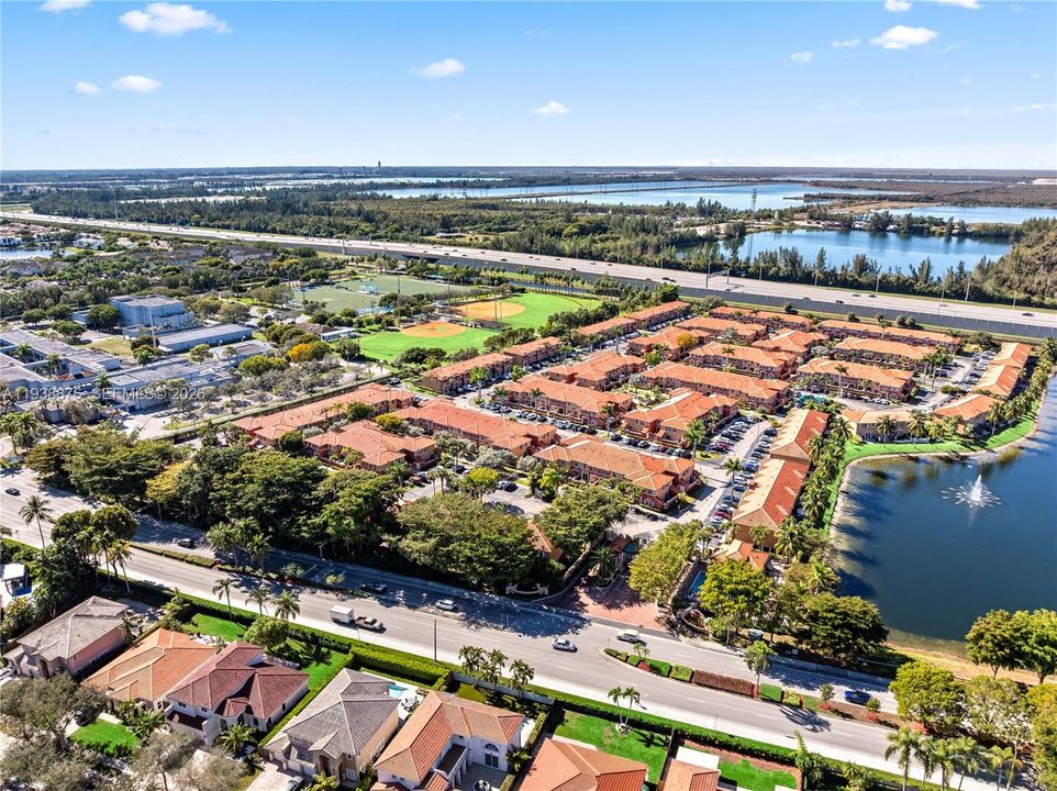 En Renta: $2,800 (2 camas, 2 baños, 980 Pies cuadrados)