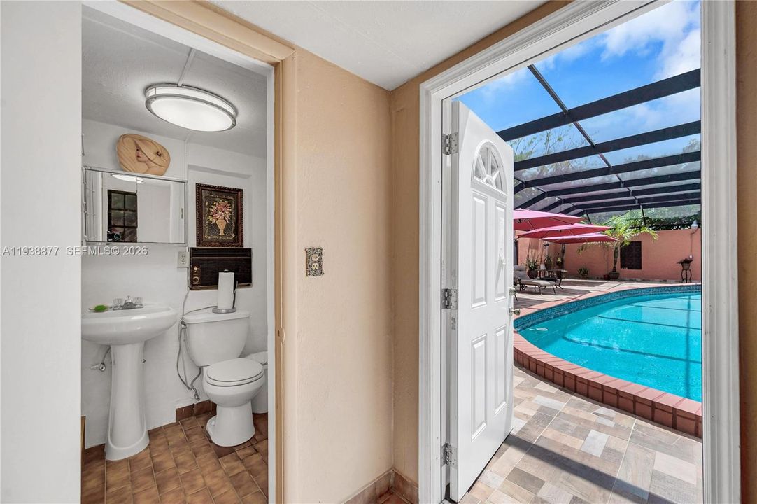 For Sale: $2,595,000 (4 beds, 4 baths, 3184 Square Feet)