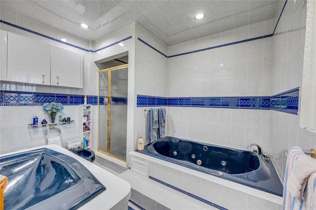 For Sale: $2,595,000 (4 beds, 4 baths, 3184 Square Feet)