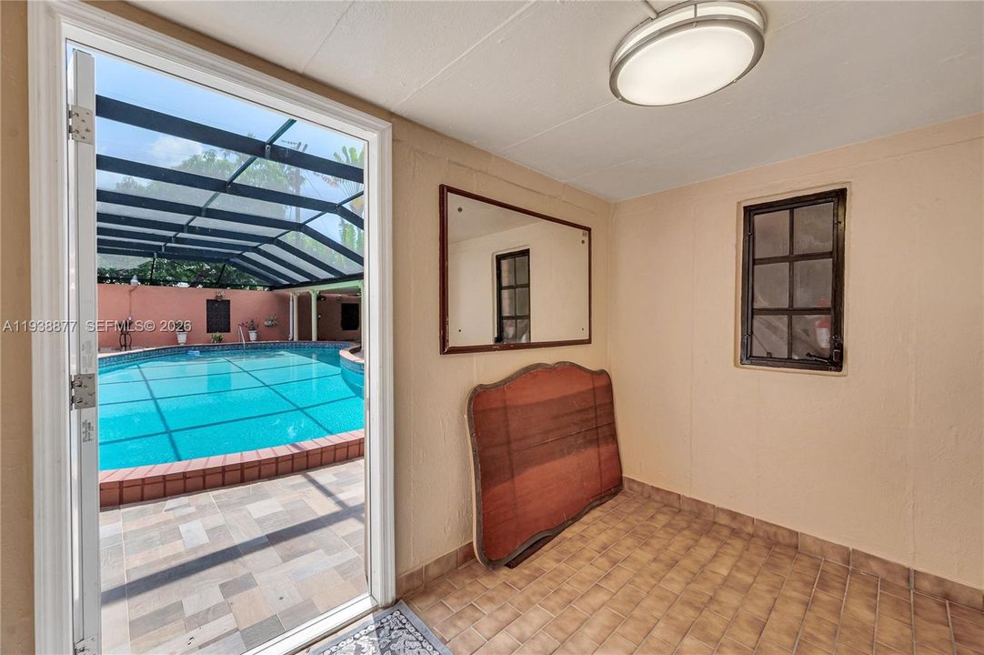 For Sale: $2,595,000 (4 beds, 4 baths, 3184 Square Feet)