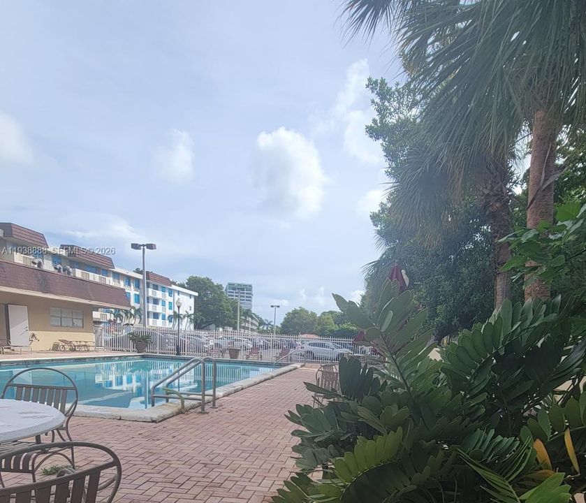 En Venta: $176,086 (1 camas, 1 baños, 714 Pies cuadrados)