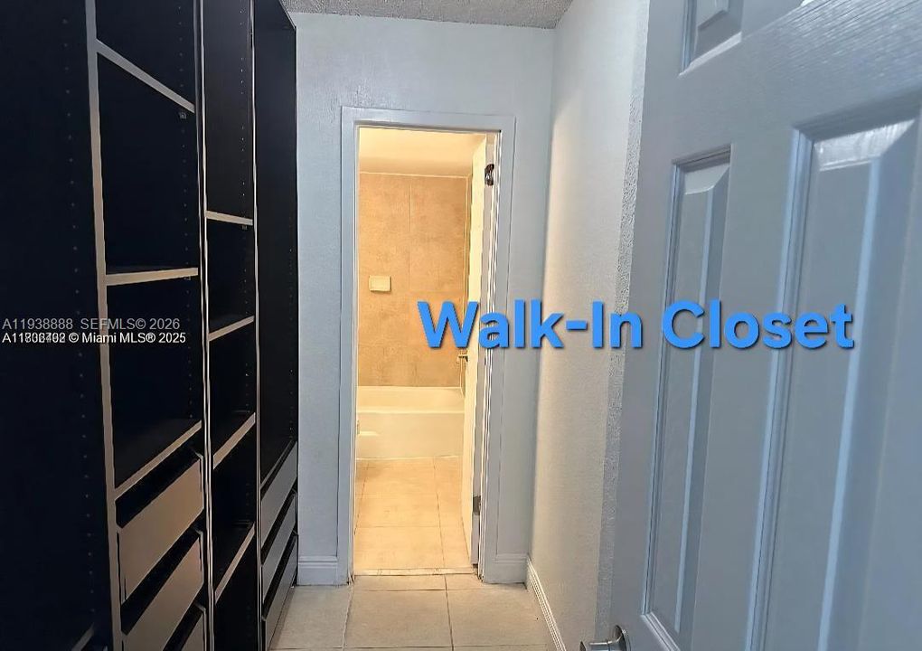 En Venta: $176,086 (1 camas, 1 baños, 714 Pies cuadrados)