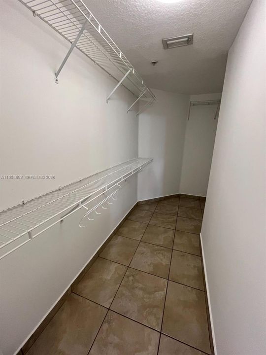 En Renta: $2,800 (3 camas, 2 baños, 1220 Pies cuadrados)