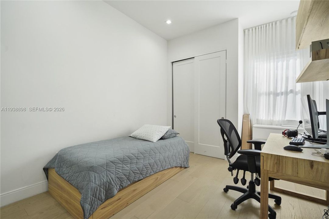 待售: $1,400,000 (4 贝兹, 3 浴室, 2257 平方英尺)