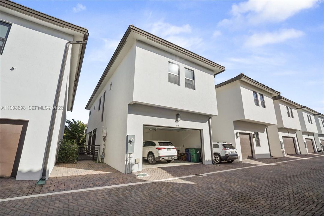 待售: $1,400,000 (4 贝兹, 3 浴室, 2257 平方英尺)