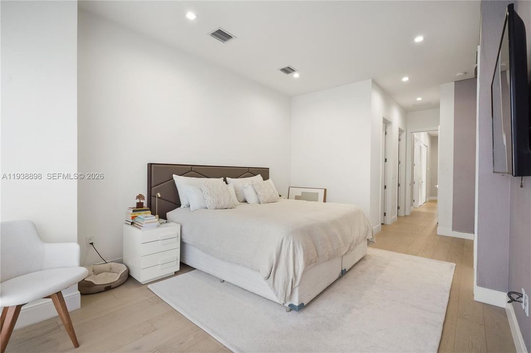 待售: $1,400,000 (4 贝兹, 3 浴室, 2257 平方英尺)