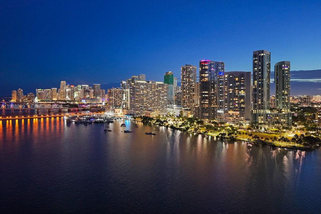 For Sale: $495,000 (1 beds, 1 baths, 1095 Square Feet)