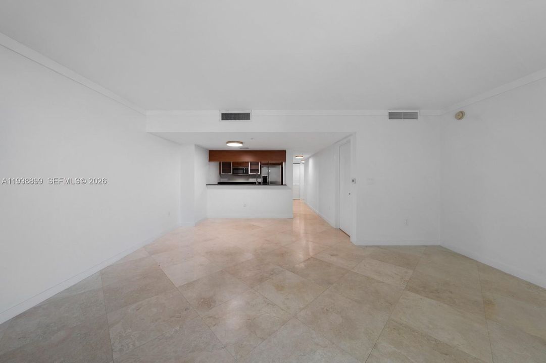 For Sale: $495,000 (1 beds, 1 baths, 1095 Square Feet)