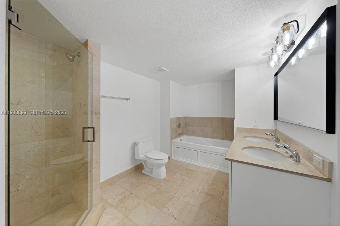 For Sale: $495,000 (1 beds, 1 baths, 1095 Square Feet)