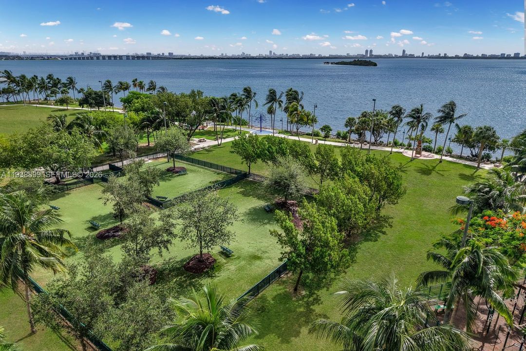 For Sale: $495,000 (1 beds, 1 baths, 1095 Square Feet)