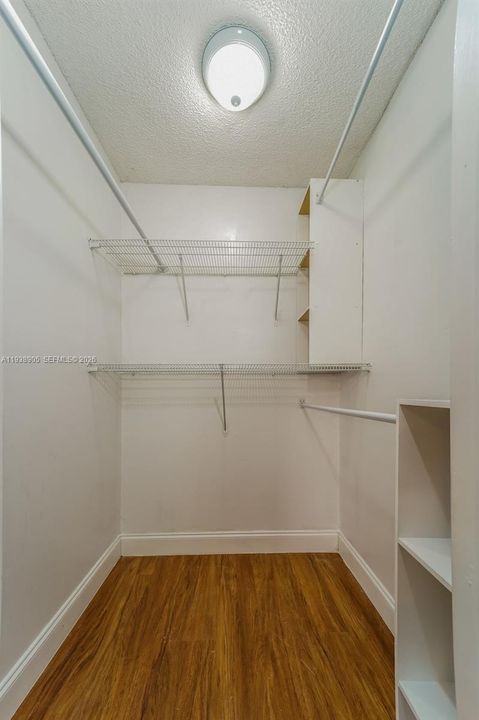 В аренду: $2,830 (3 спален, 2 ванн, 1316 Квадратных фут)