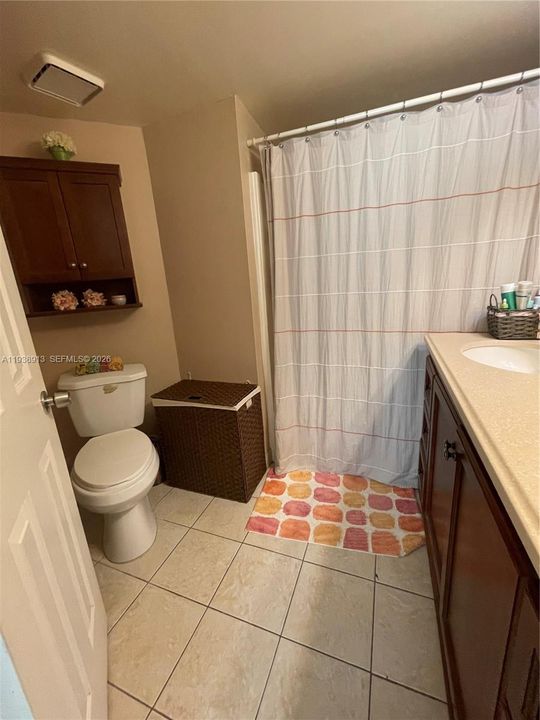 For Rent: $2,500 (2 beds, 2 baths, 1067 Square Feet)
