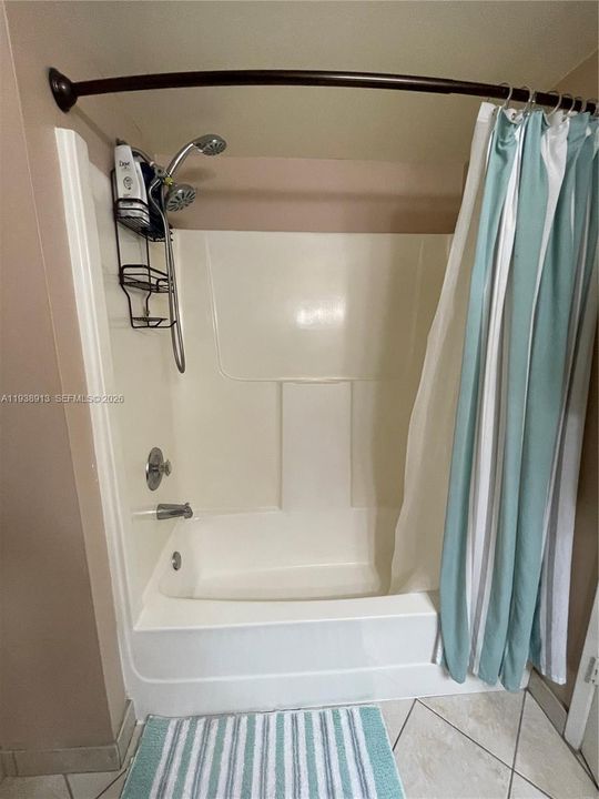 For Rent: $2,500 (2 beds, 2 baths, 1067 Square Feet)