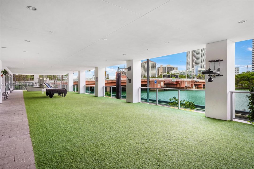 En Venta: $2,990,000 (4 camas, 4 baños, 2752 Pies cuadrados)