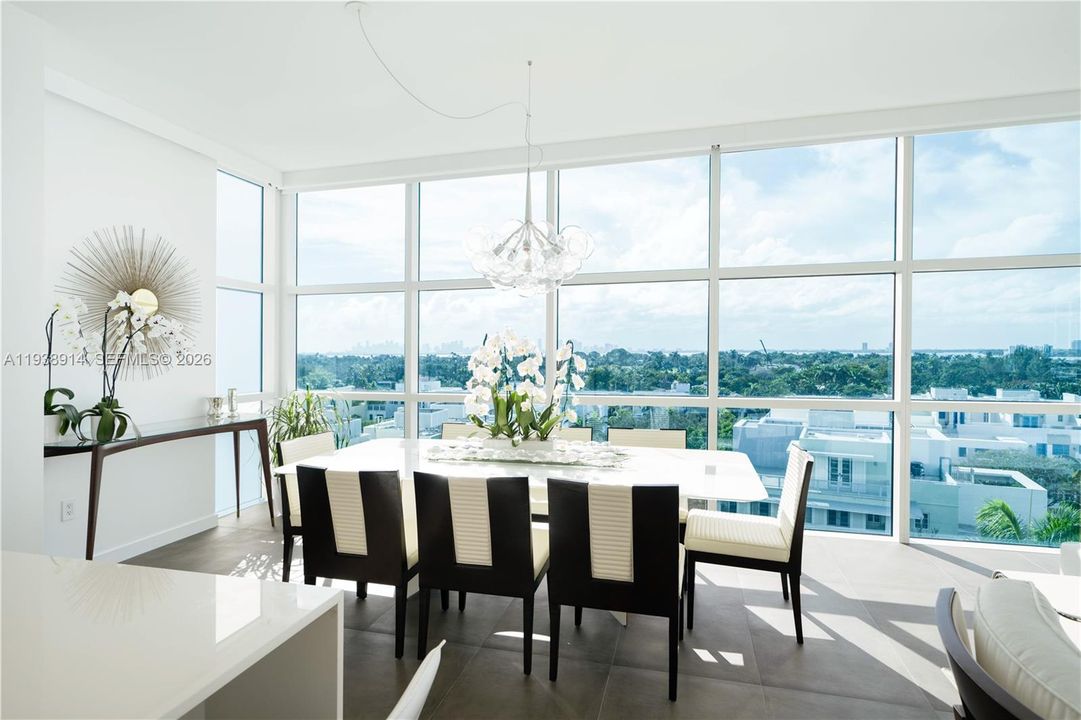 En Venta: $2,990,000 (4 camas, 4 baños, 2752 Pies cuadrados)