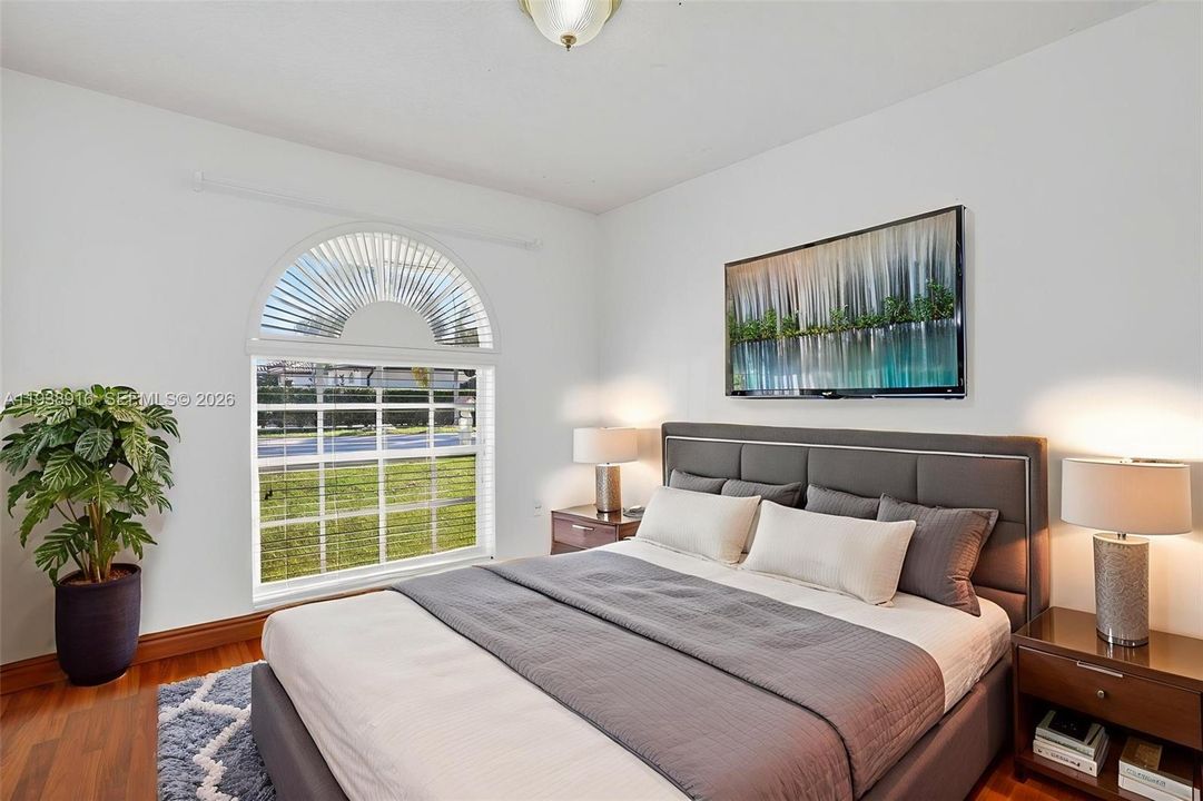 VIRTUALLY STAGED BEDROOM