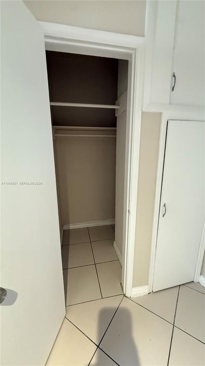 出租: $1,500 (0 贝兹, 1 浴室, 383 平方英尺)