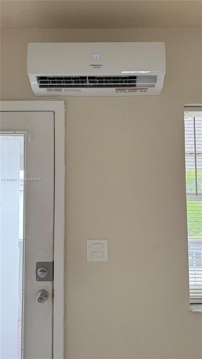 出租: $1,500 (0 贝兹, 1 浴室, 383 平方英尺)