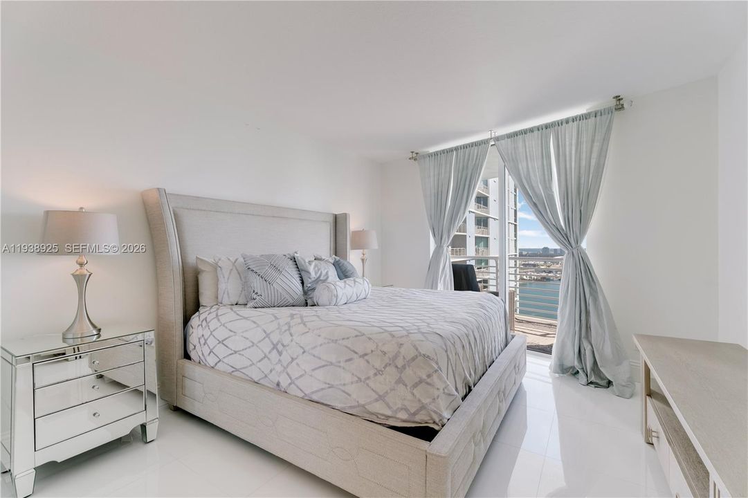 На продажу: $1,189,000 (3 спален, 2 ванн, 1792 Квадратных фут)