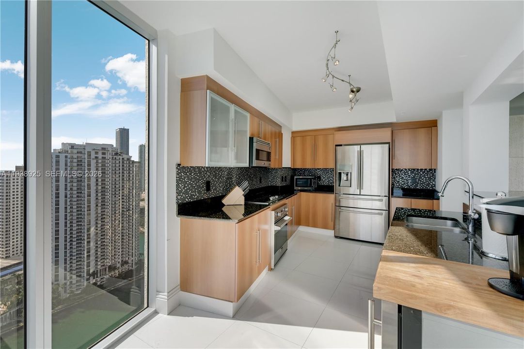 На продажу: $1,189,000 (3 спален, 2 ванн, 1792 Квадратных фут)