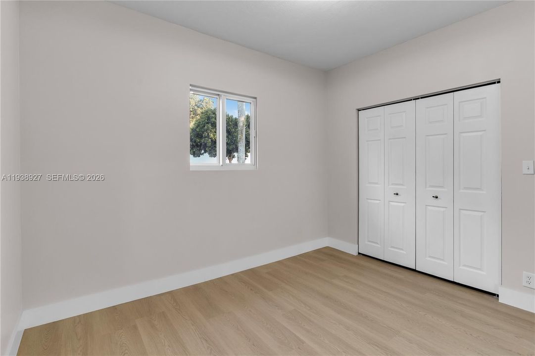 En Renta: $2,800 (4 camas, 2 baños, 1900 Pies cuadrados)