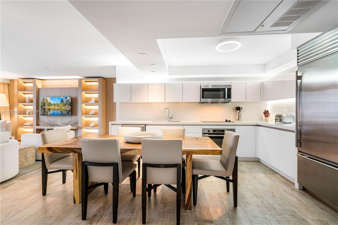 For Sale: $4,850,000 (2 beds, 2 baths, 1687 Square Feet)