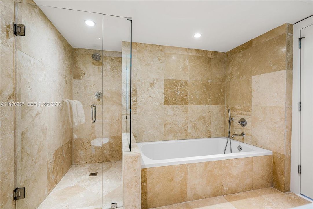 For Sale: $4,850,000 (2 beds, 2 baths, 1687 Square Feet)