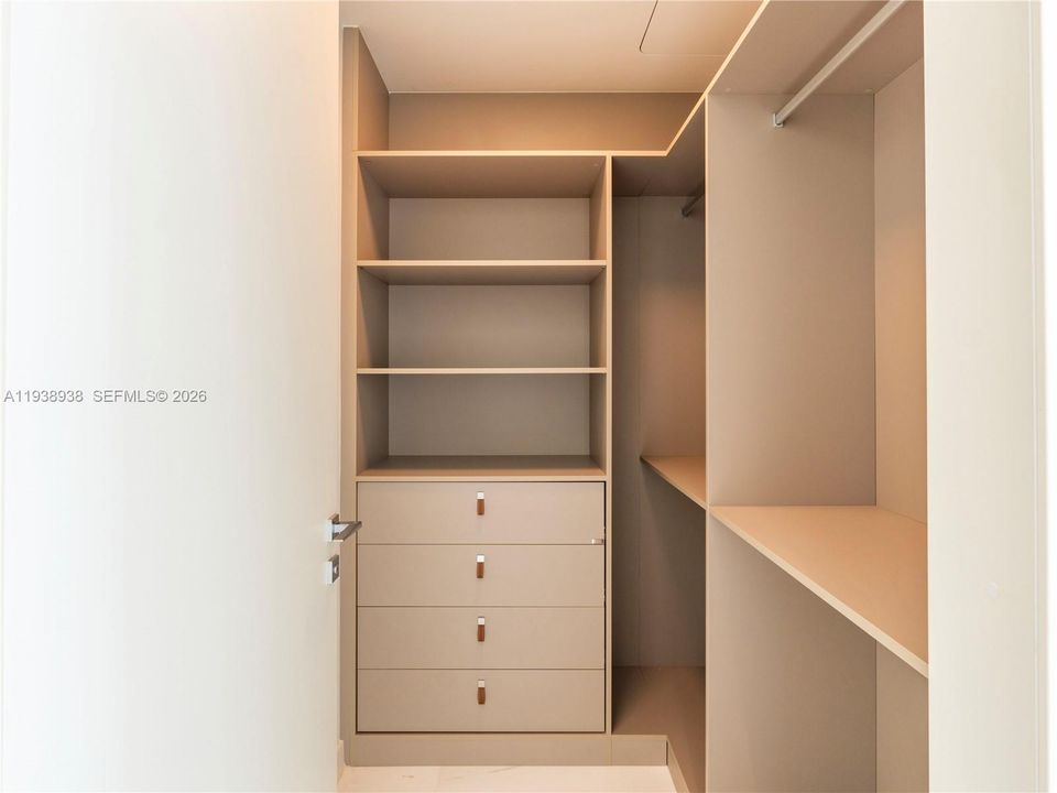 En Renta: $14,995 (2 camas, 3 baños, 1552 Pies cuadrados)