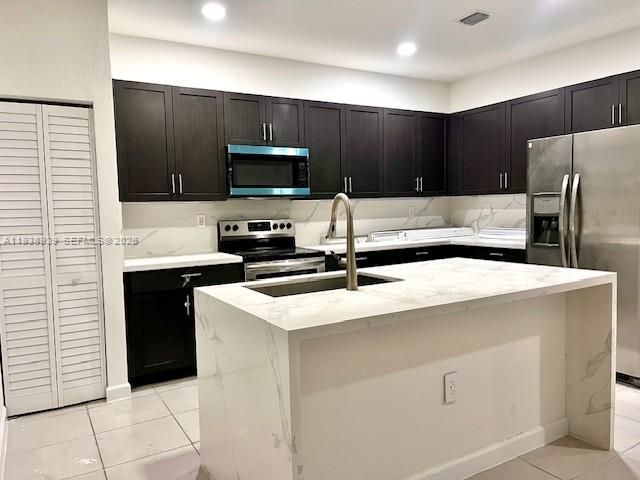 En Venta: $347,800 (3 camas, 2 baños, 1827 Pies cuadrados)