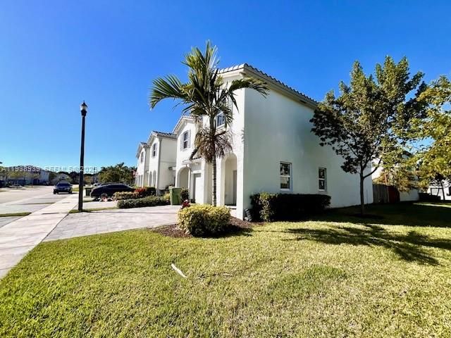 En Venta: $347,800 (3 camas, 2 baños, 1827 Pies cuadrados)