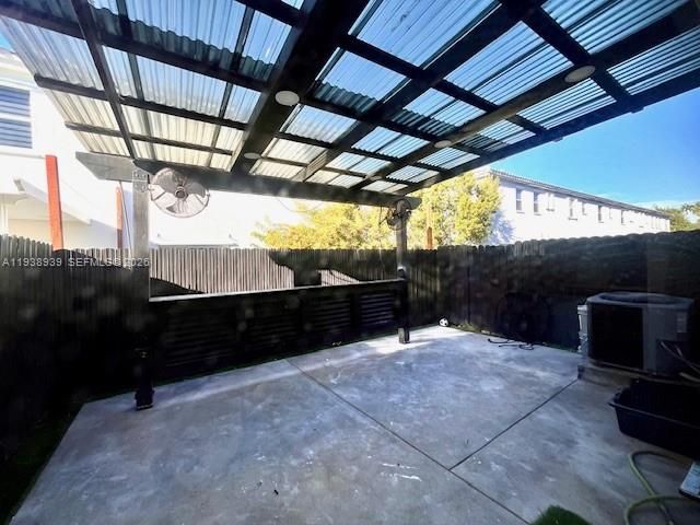 En Venta: $347,800 (3 camas, 2 baños, 1827 Pies cuadrados)