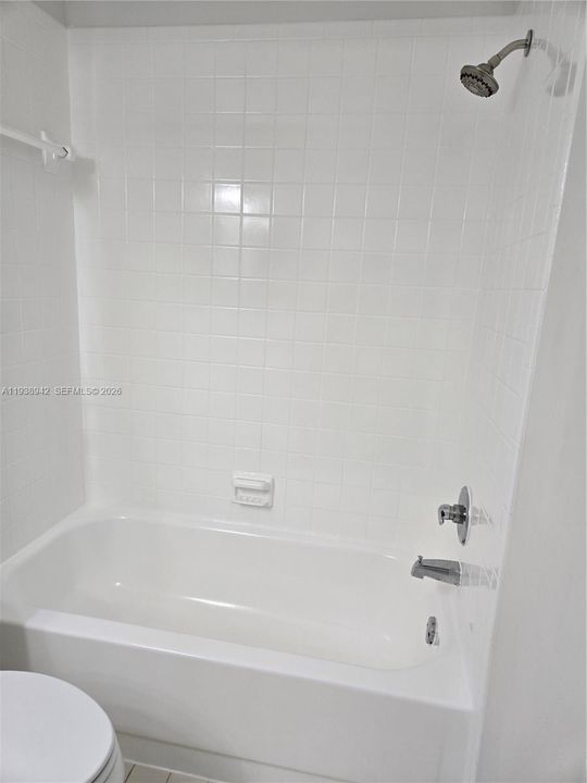 В аренду: $2,200 (2 спален, 2 ванн, 932 Квадратных фут)