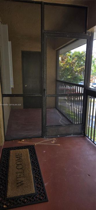 В аренду: $2,200 (2 спален, 2 ванн, 932 Квадратных фут)