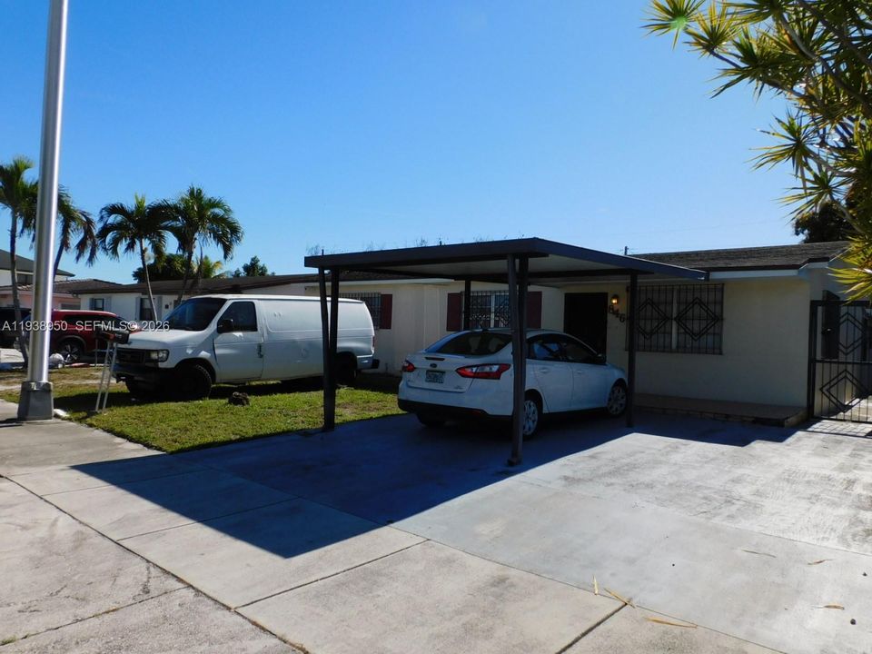 Excellent Hialeah Location. Security grillwork, fenced. Rent includes:  electricity, water, internet, yard maintenance.