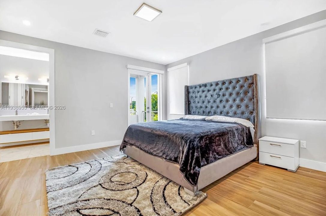 For Rent: $8,500 (4 beds, 3 baths, 2963 Square Feet)